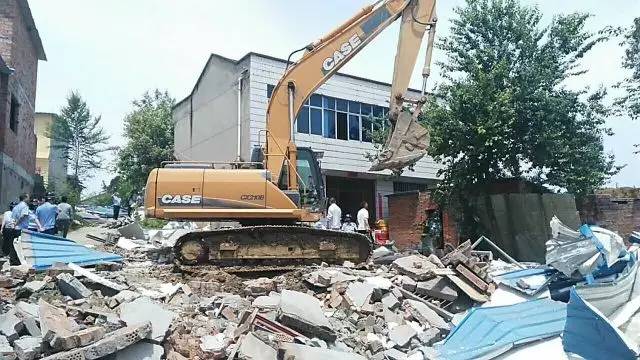 897发展 | 拆的好!高井路这14户违章建筑终于拆啦.